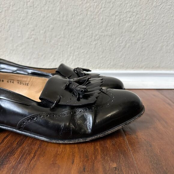 SALVATORE FERRAGAMO Kiltie Tassel Loafers Black Leather main image 4